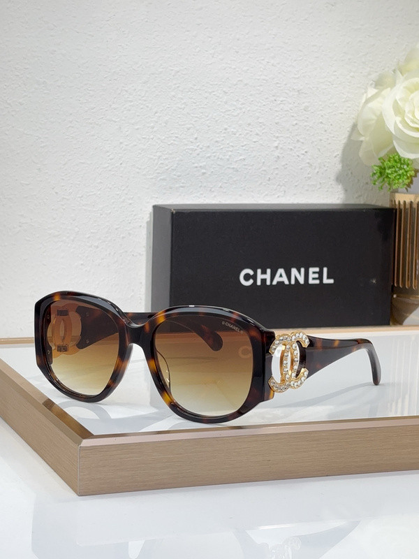 CHNL Sunglasses AAAA-5238