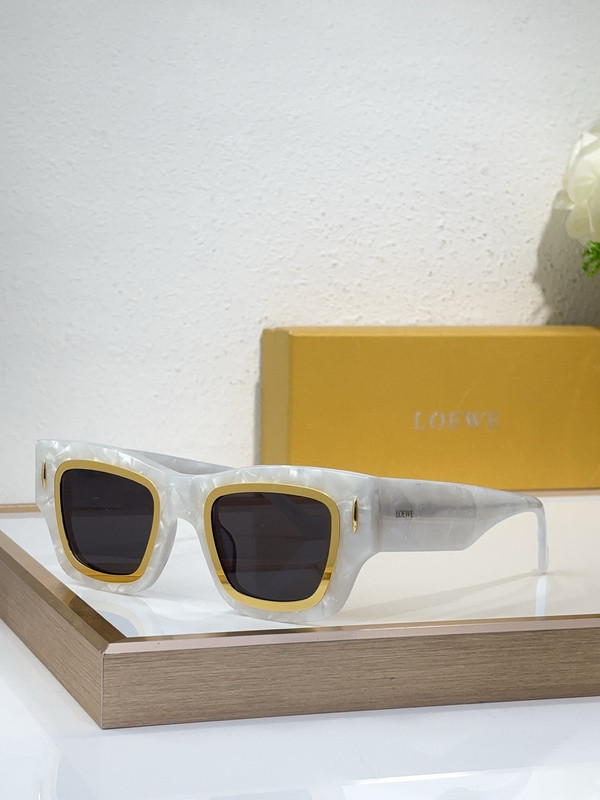 Loewe Sunglasses AAAA-774