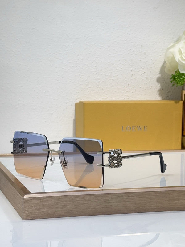Loewe Sunglasses AAAA-749