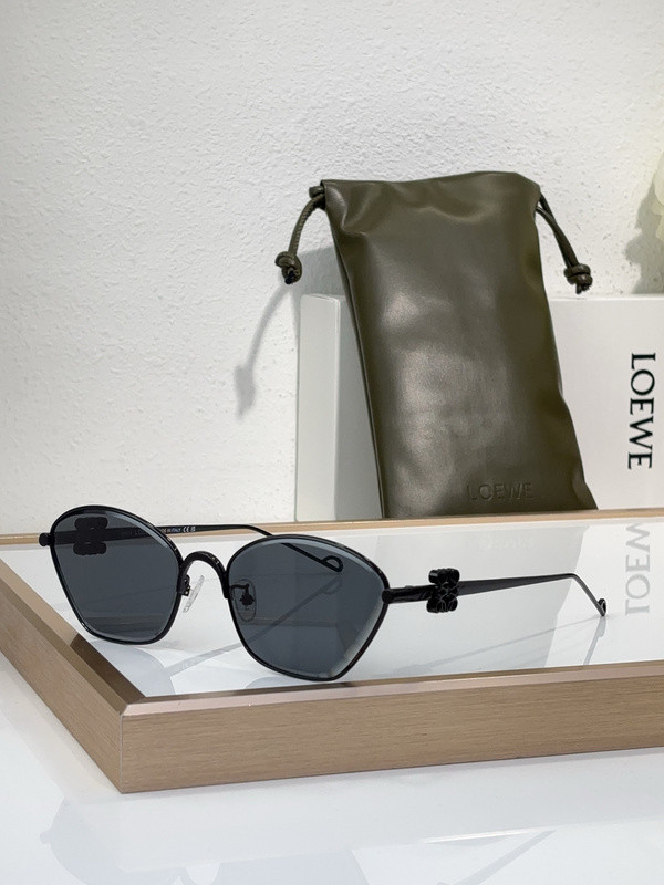 Loewe Sunglasses AAAA-853
