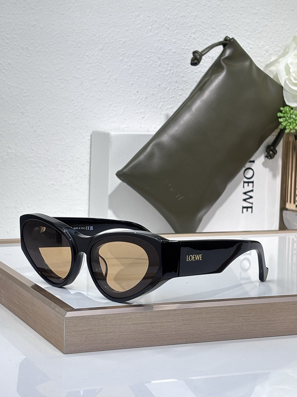 Loewe Sunglasses AAAA-894