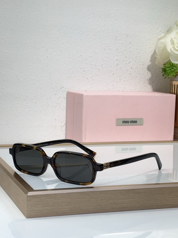 Miu Miu Sunglasses AAAA-1970