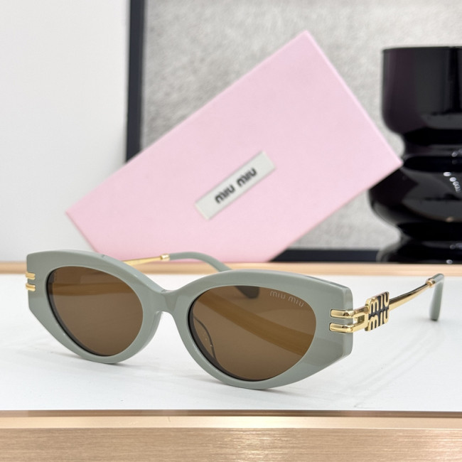 Miu Miu Sunglasses AAAA-1900