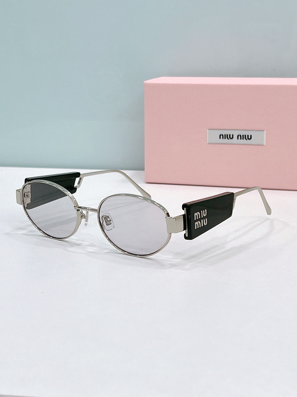 Miu Miu Sunglasses AAAA-1958