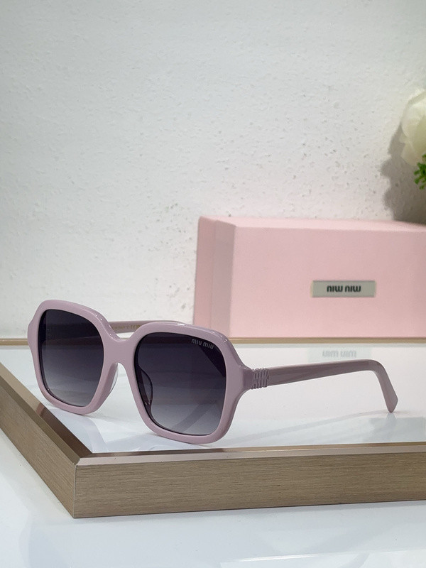 Miu Miu Sunglasses AAAA-2009