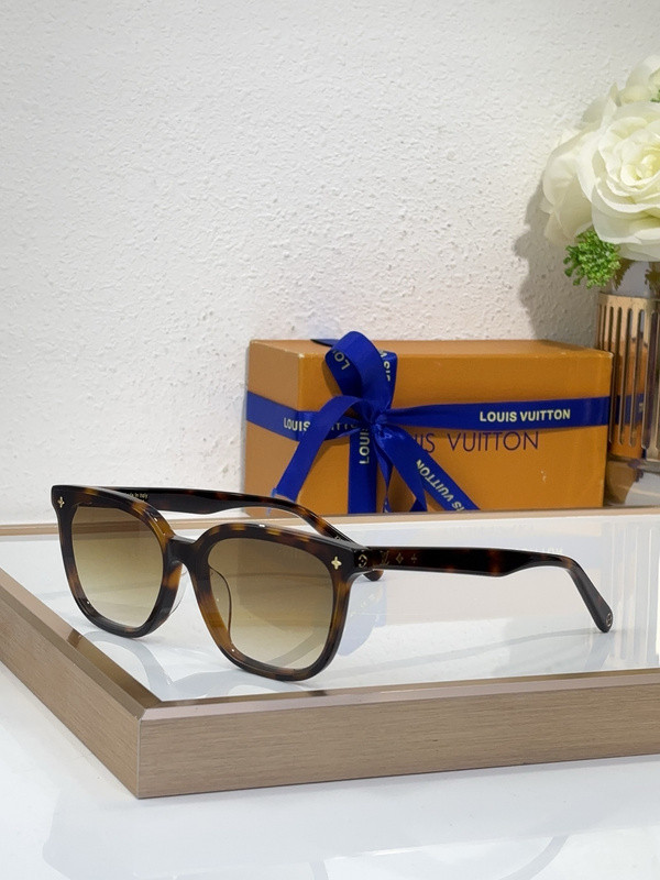 LV Sunglasses AAAA-6156
