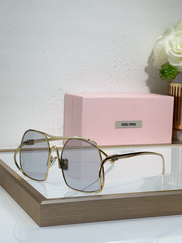 Miu Miu Sunglasses AAAA-1982