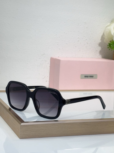 Miu Miu Sunglasses AAAA-2005