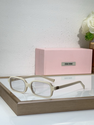 Miu Miu Sunglasses AAAA-1962