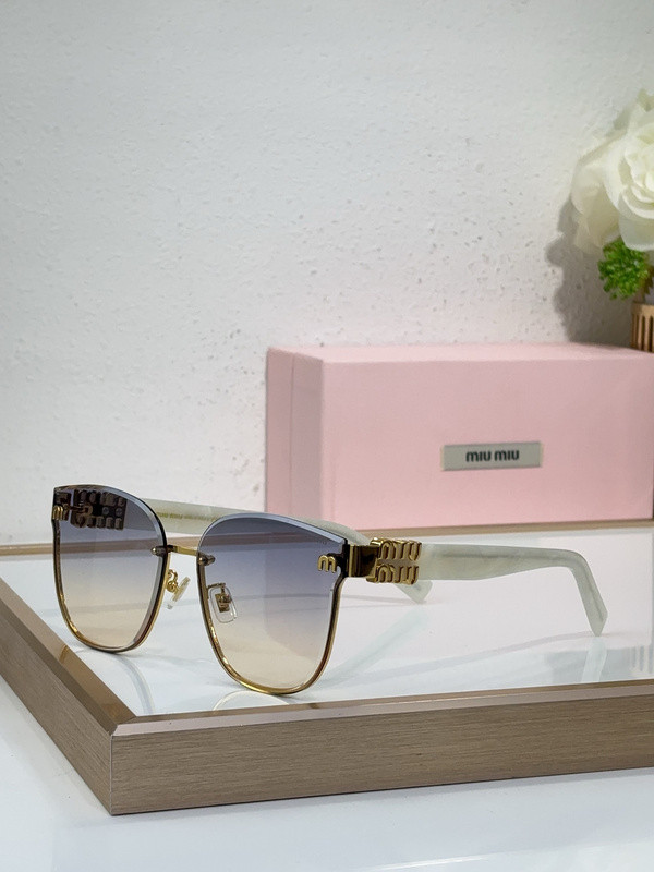 Miu Miu Sunglasses AAAA-2018
