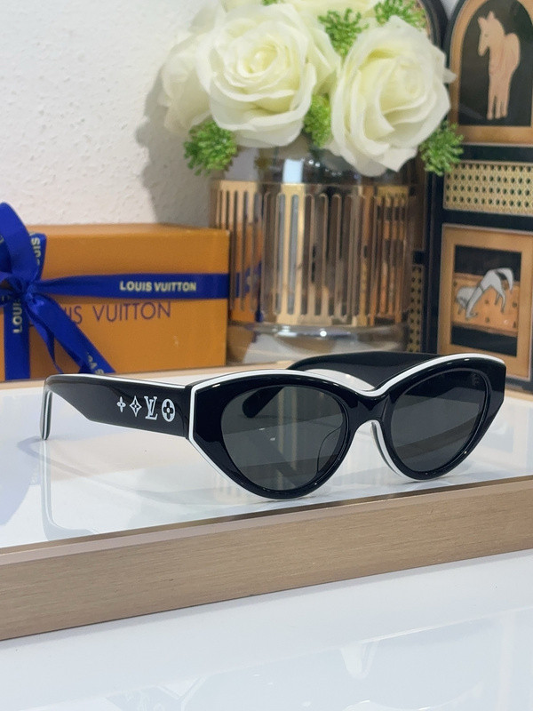 LV Sunglasses AAAA-6169