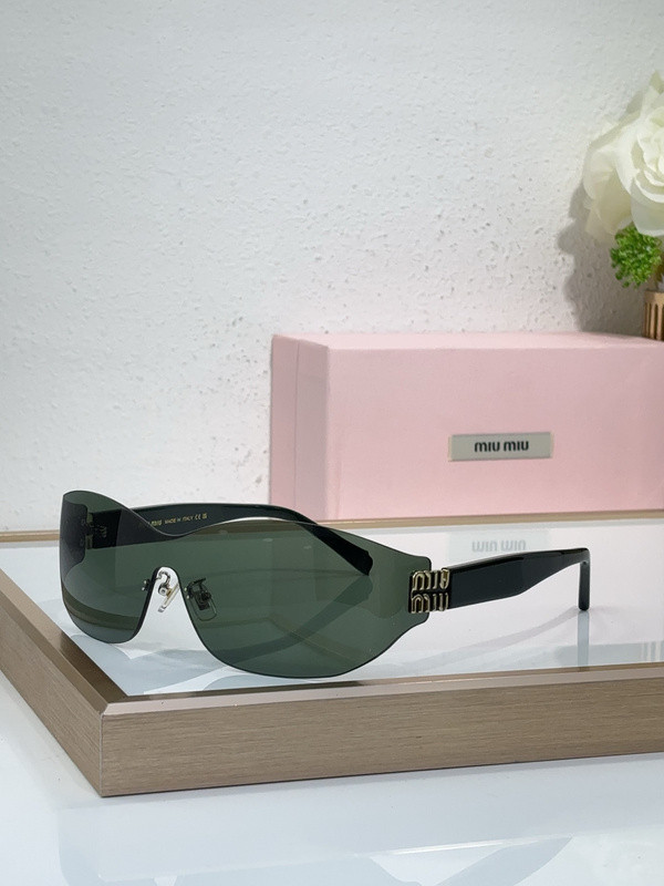 Miu Miu Sunglasses AAAA-1993