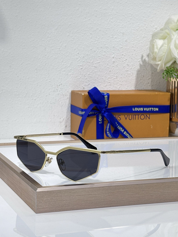 LV Sunglasses AAAA-6256