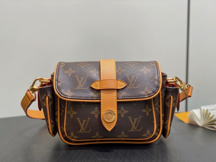 LV High End Quality Bag-2324