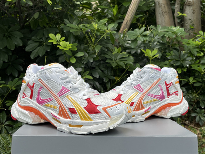 B 17FW Tripe-S High End Sneaker-658