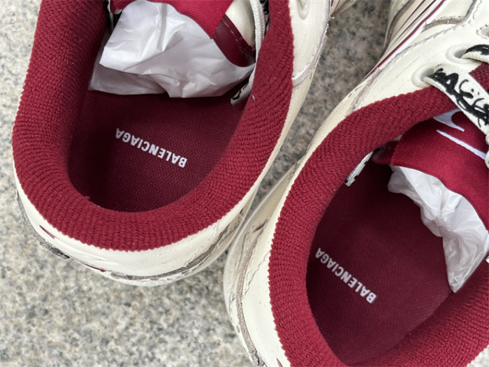 B 17FW Tripe-S High End Sneaker-660