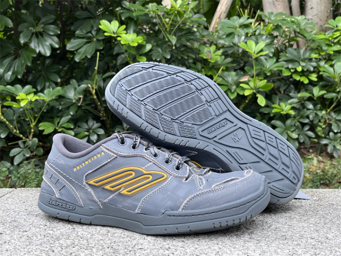 B 17FW Tripe-S High End Sneaker-662