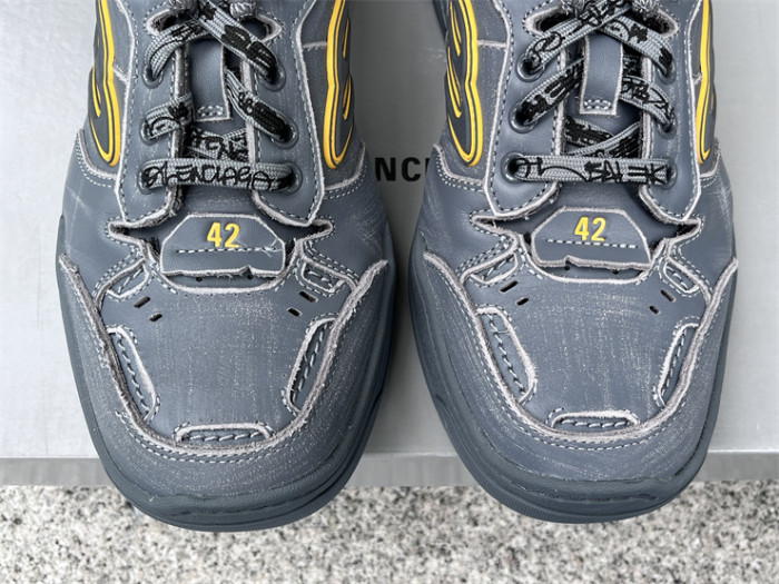 B 17FW Tripe-S High End Sneaker-662