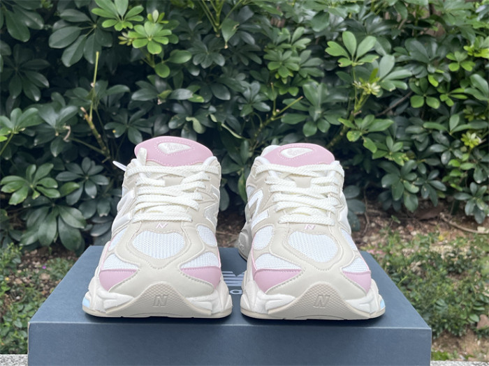 B 17FW Tripe-S High End Sneaker-664