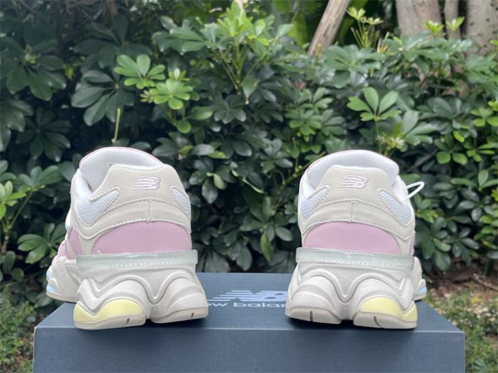 B 17FW Tripe-S High End Sneaker-664