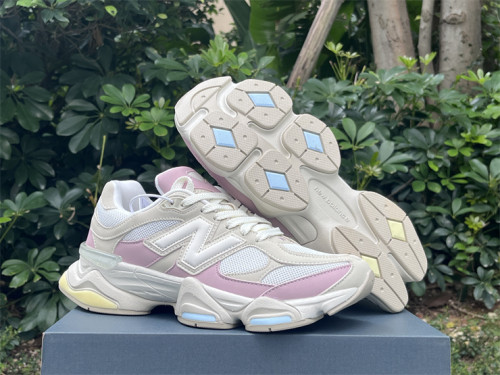 B 17FW Tripe-S High End Sneaker-664