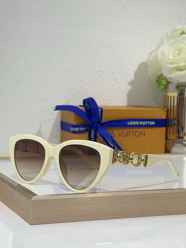 LV Sunglasses AAAA-6529