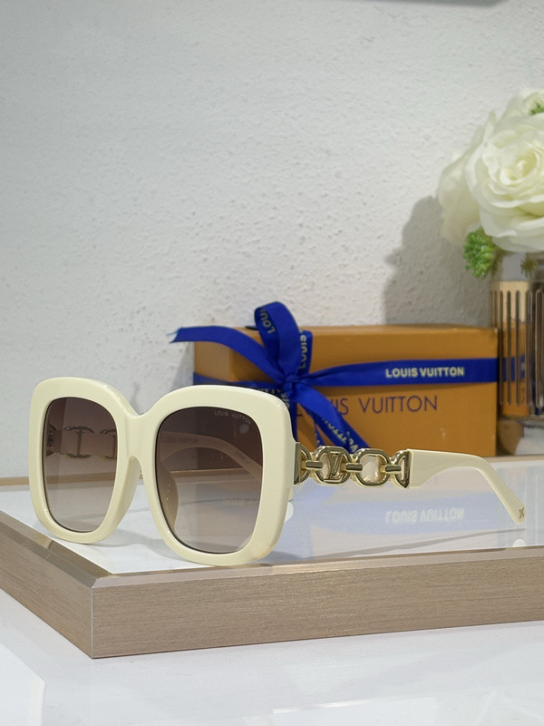 LV Sunglasses AAAA-6538
