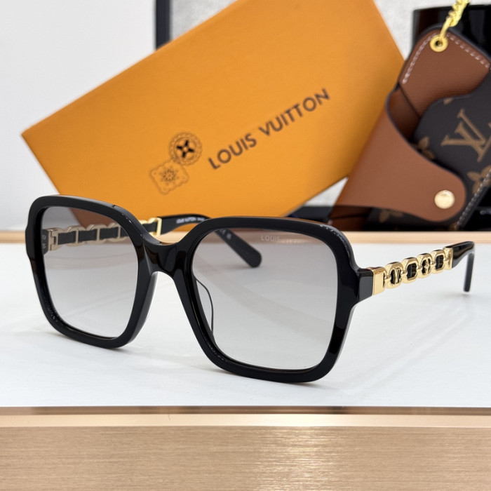 LV Sunglasses AAAA-6622