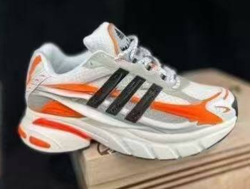 Pharrell Willams x AD Jellyfish-007