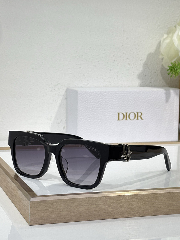 Dior Sunglasses AAAA-3714