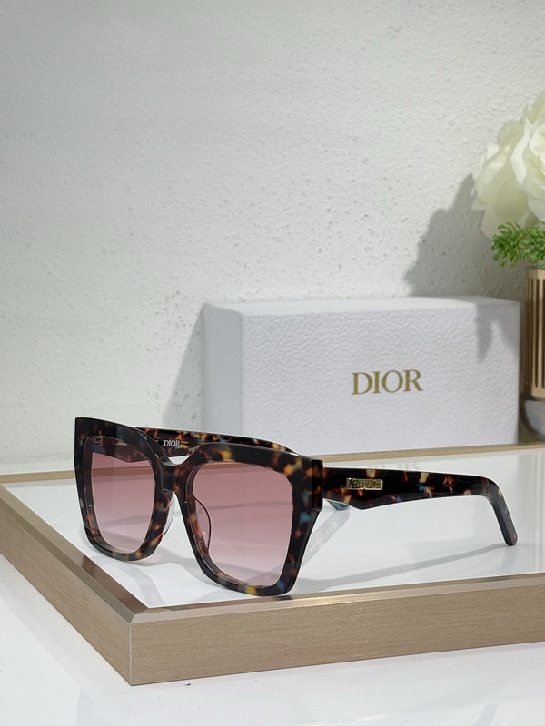 Dior Sunglasses AAAA-3811
