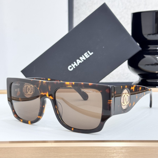 CHNL Sunglasses AAAA-5636