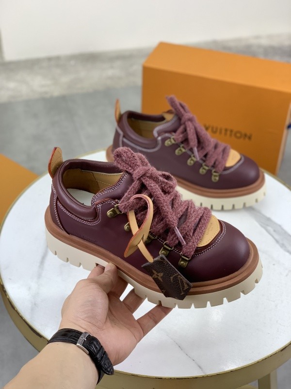 LV Women Shoes 1：1 Quality-1213