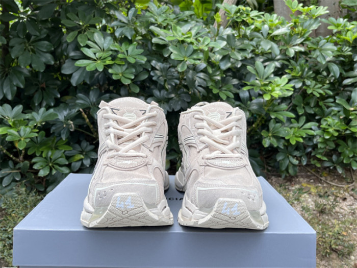 B 17FW Tripe-S High End Sneaker-668