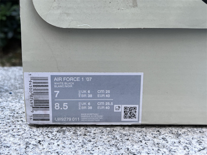 Authentic Nike Air Force-010