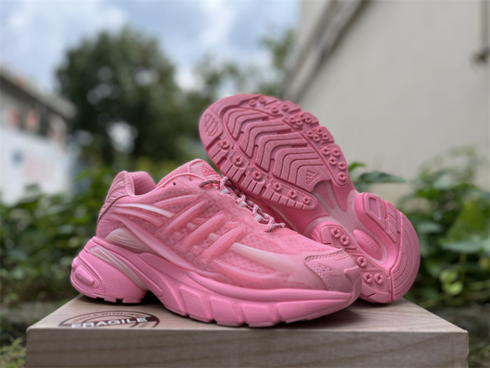 Pharrell Willams x AD Jellyfish-014