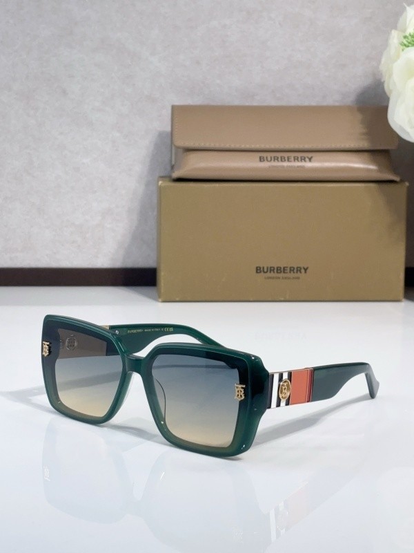 Burberry Sunglasses AAAA-3336