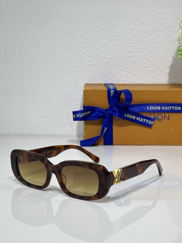 LV Sunglasses AAAA-6798