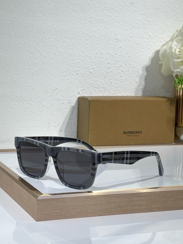 Burberry Sunglasses AAAA-3239