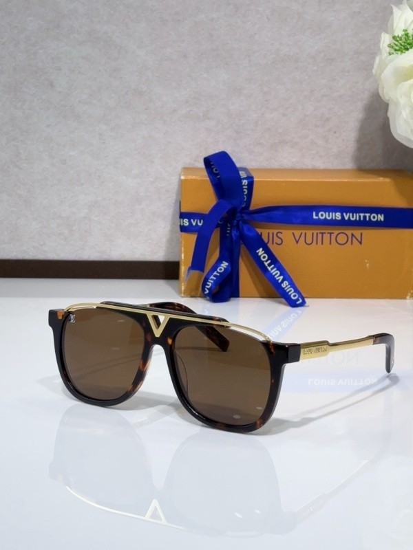 LV Sunglasses AAAA-6713