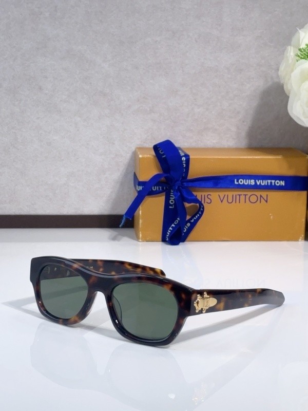 LV Sunglasses AAAA-6715