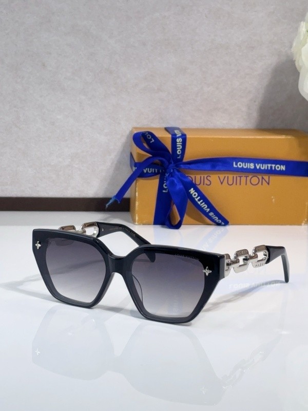 LV Sunglasses AAAA-6724