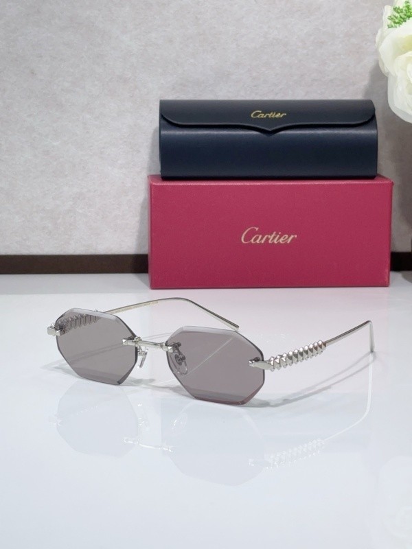 Cartier Sunglasses AAAA-10057