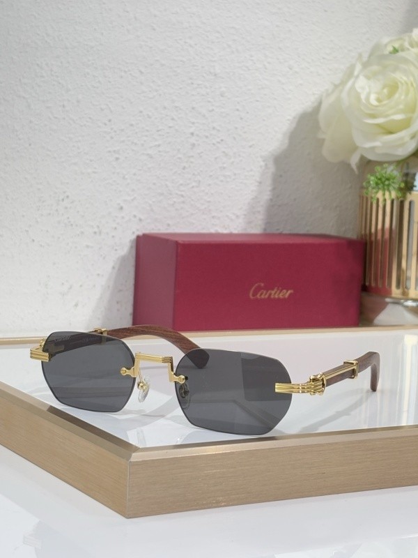 Cartier Sunglasses AAAA-10906