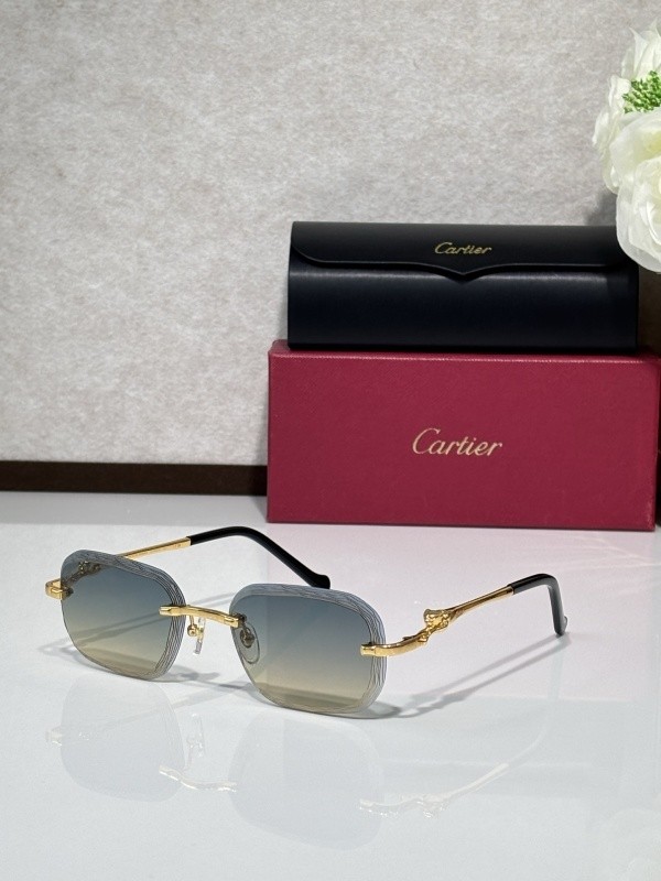 Cartier Sunglasses AAAA-10095