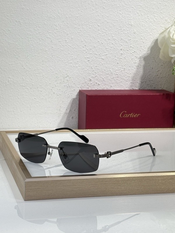 Cartier Sunglasses AAAA-10542
