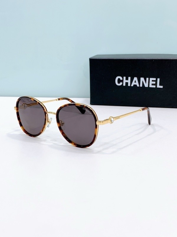 CHNL Sunglasses AAAA-5743