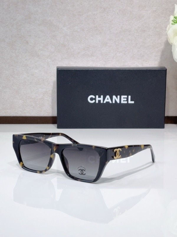 CHNL Sunglasses AAAA-5835