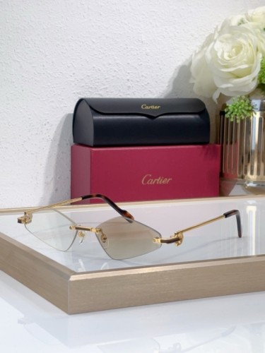 Cartier Sunglasses AAAA-10650