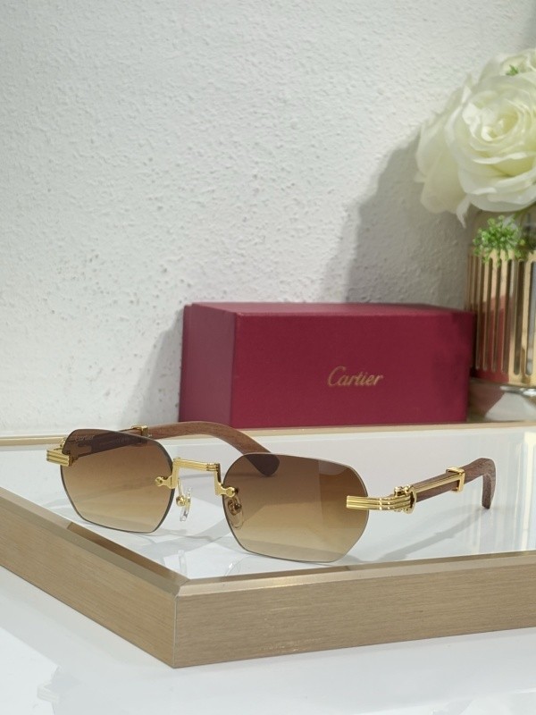 Cartier Sunglasses AAAA-10913